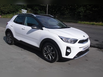 Used Kia Stonic 2018 for sale - 76055879: Photo 2