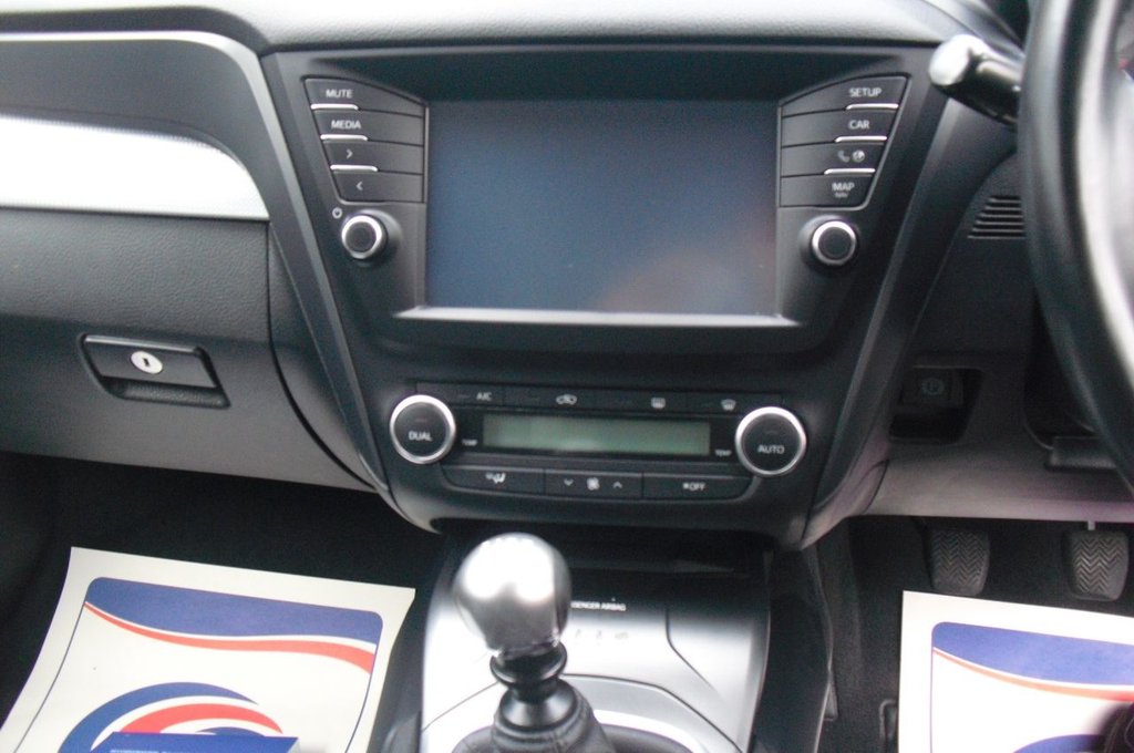 Used Toyota Avensis 2015 for sale - 76055878: Photo 14