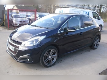 Used Peugeot 208 2016 for sale - 77967678: Photo