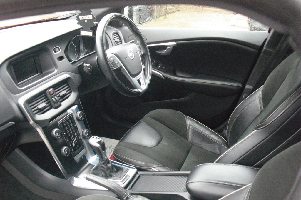 Used Volvo V40 2015 for sale - 78097225: Photo 16