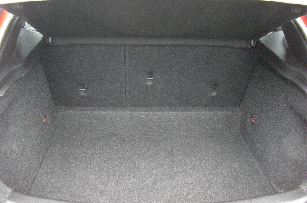 Used Volvo V40 2015 for sale - 78097225: Photo 19