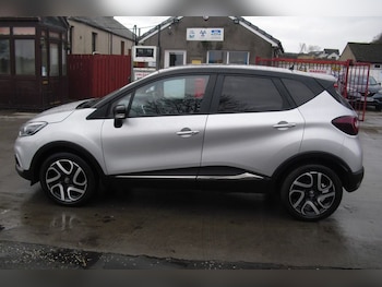 Used Renault Captur 2019 for sale - 77302510: Photo