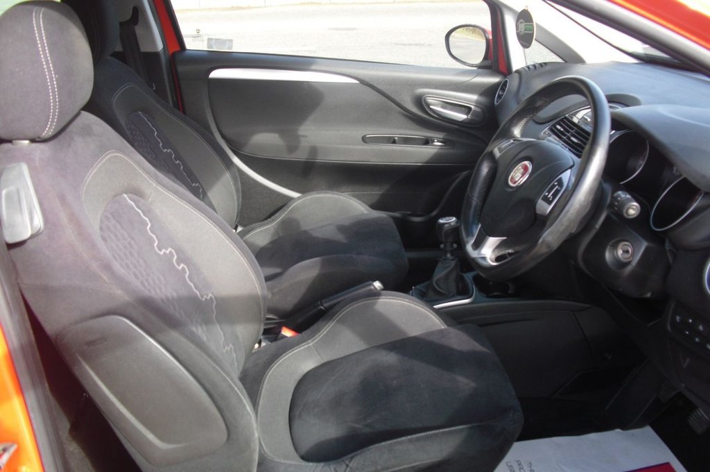 Used Fiat Punto 2014 for sale - 77936412: Photo 15