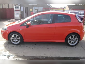 Used Fiat Punto 2014 for sale - 77936412: Photo