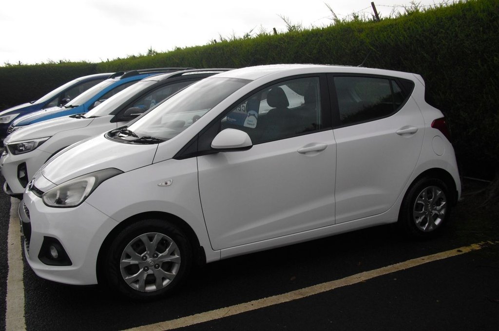 Used Hyundai i10 2014 for sale - 76430230: Photo 2