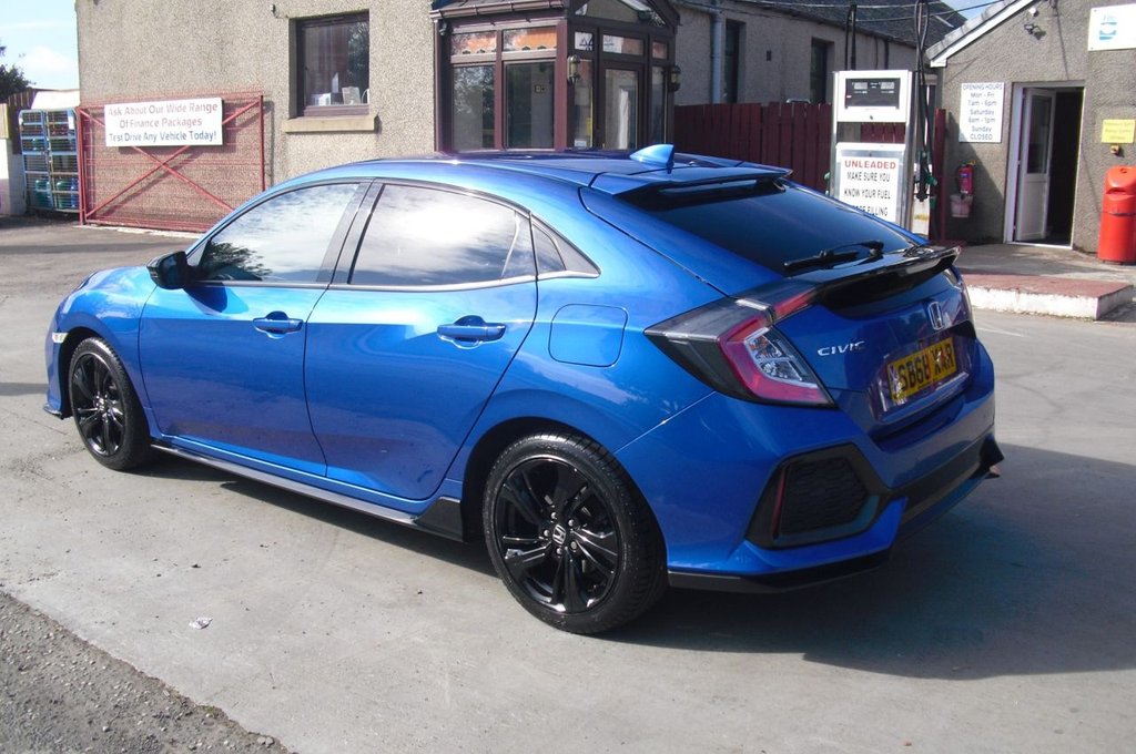 Used Honda Civic 2018 for sale - 77693057: Photo 7