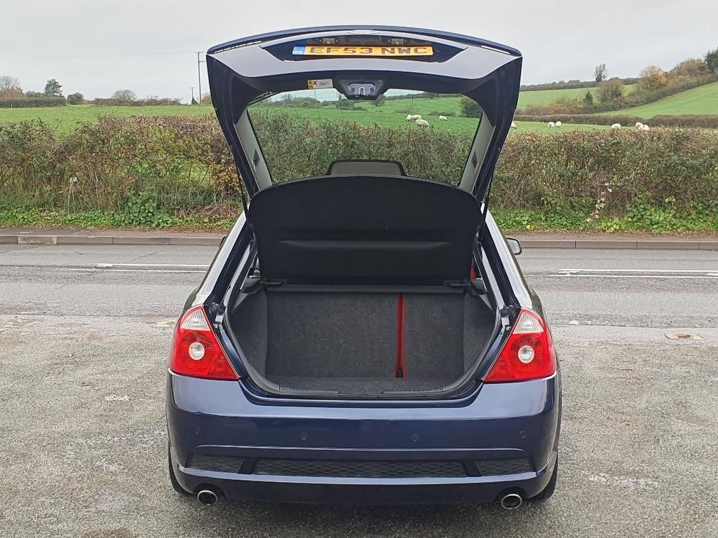 Used Ford Mondeo 2004 for sale - 76768149: Photo 6