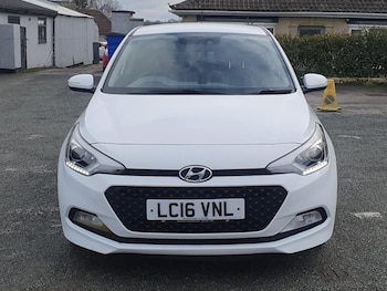 Used Hyundai i20 2016 for sale - 77521509: Photo