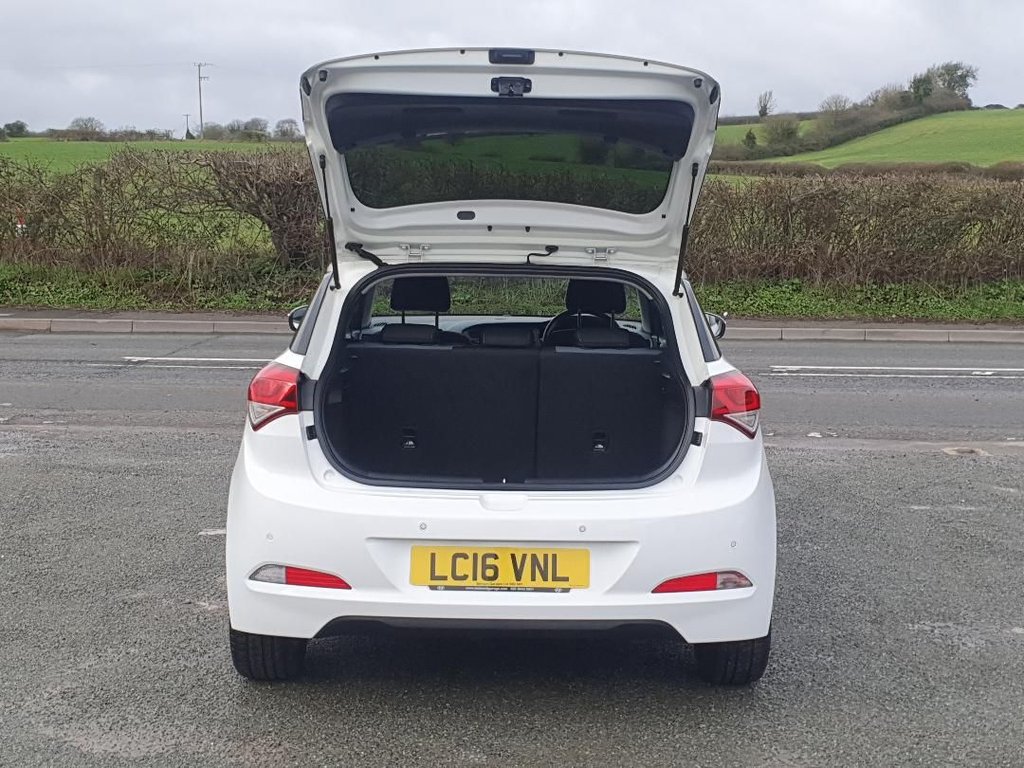 Used Hyundai i20 2016 for sale - 77521509: Photo 8