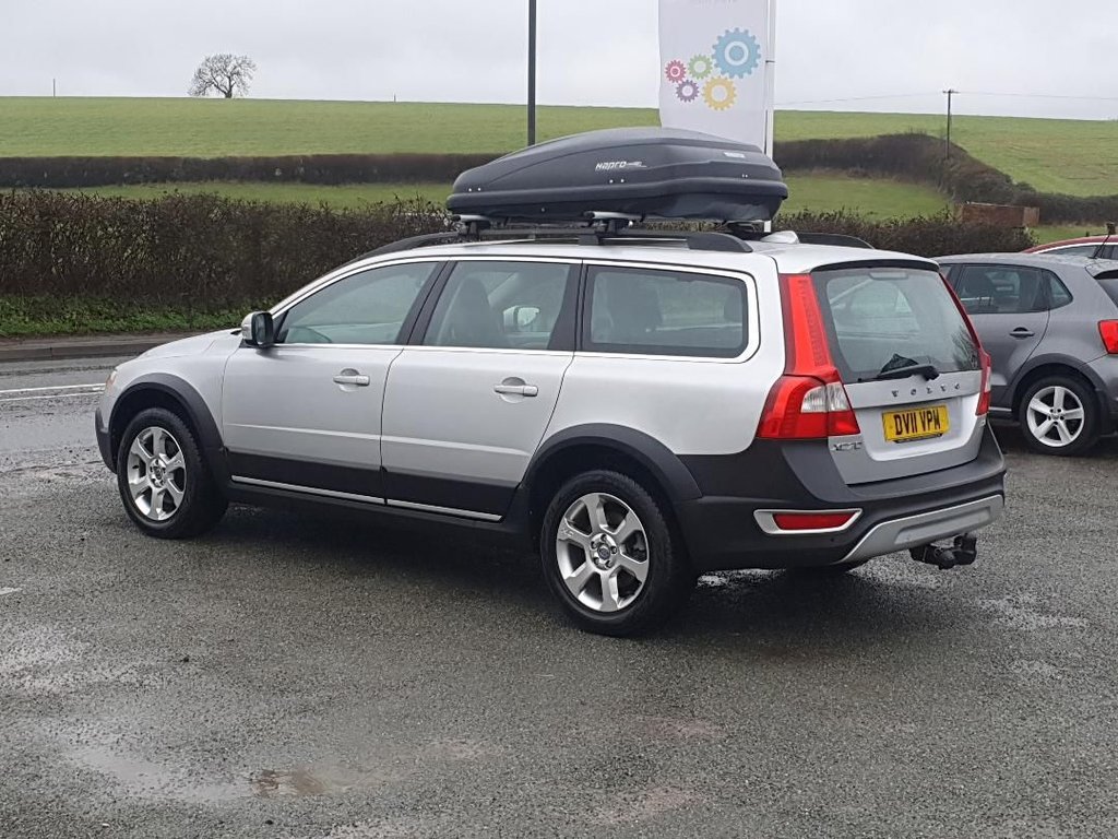Used Volvo XC70 2011 for sale - 77422335: Photo 7