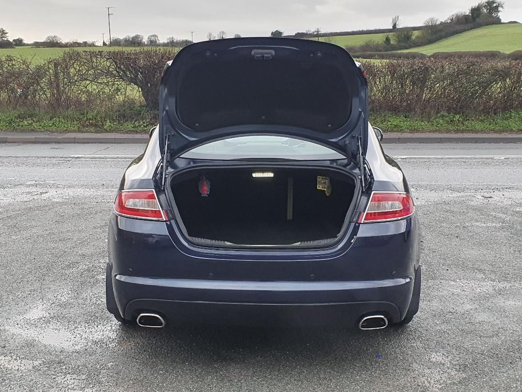 Used Jaguar XF 2010 for sale - 77262950: Photo 8