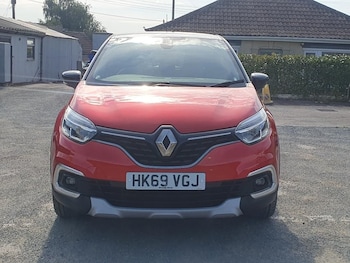 Used Renault Captur 2019 for sale - 79385397: Photo