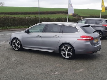Used Peugeot 308 2016 for sale - 76617706: Photo
