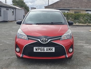 Used Toyota Yaris 2016 for sale - 79494154: Photo