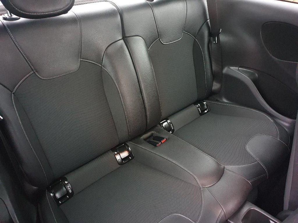 Used Vauxhall ADAM 2018 for sale - 76868160: Photo 10