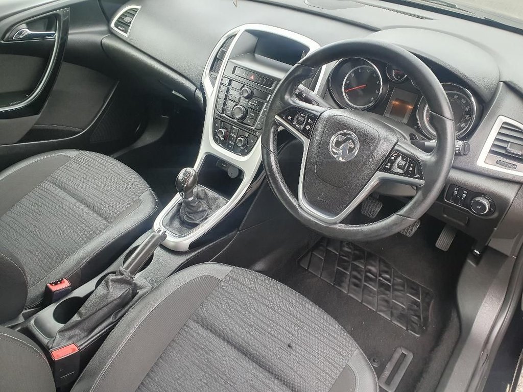 Used Vauxhall Astra 2015 for sale - 78044345: Photo 9