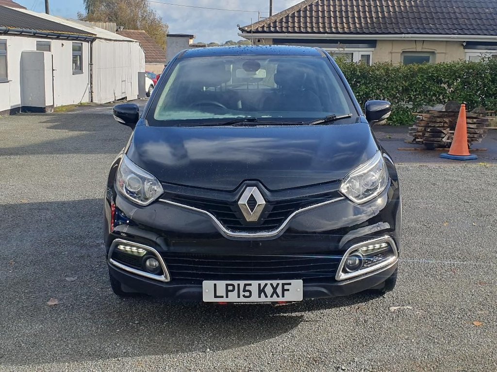Used Renault Captur 2015 for sale - 76367449: Photo 2