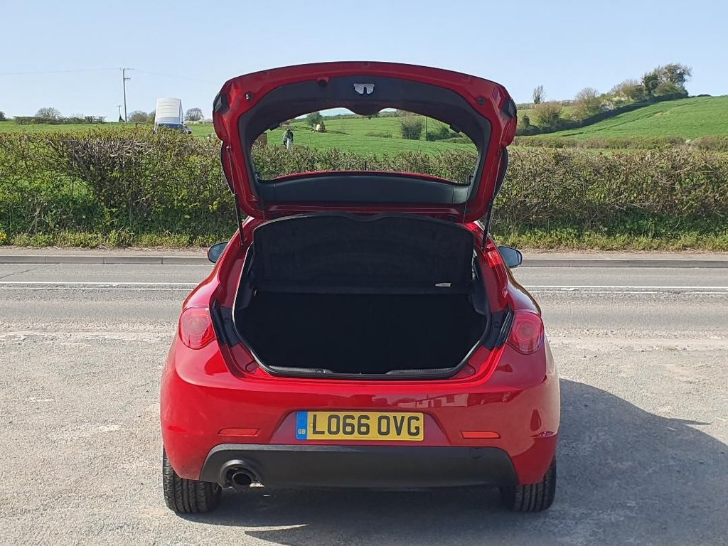 Used Alfa Romeo Giulietta 2016 for sale - 78181787: Photo 8