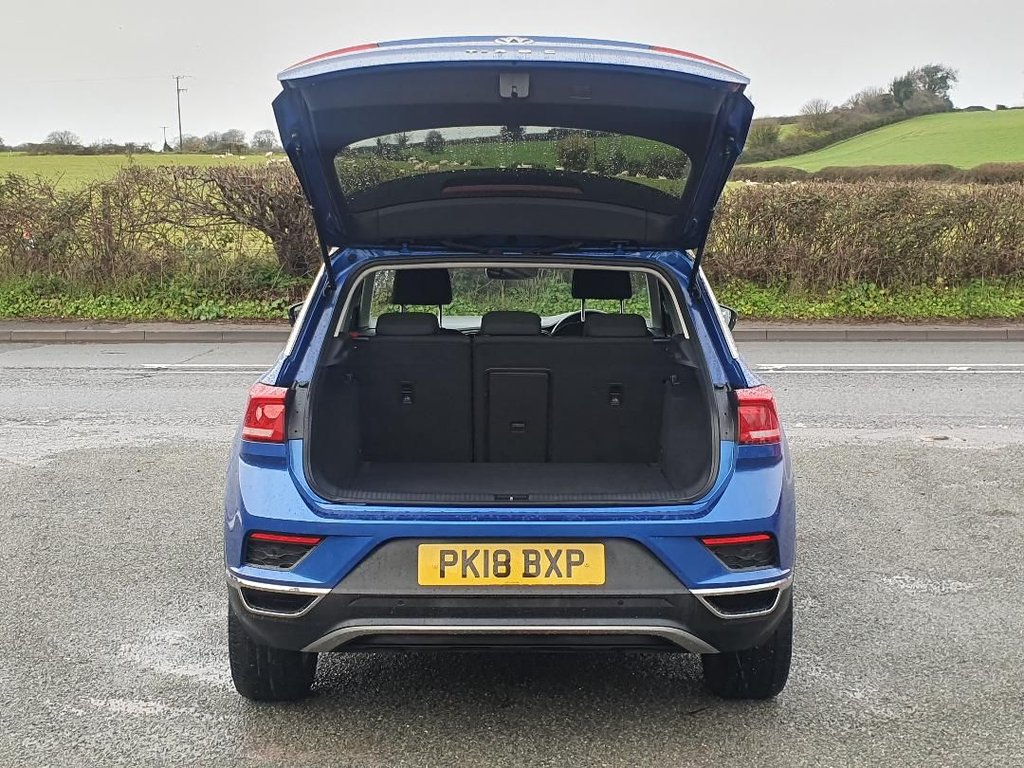 Used Volkswagen T-Roc 2018 for sale - 76973871: Photo 8