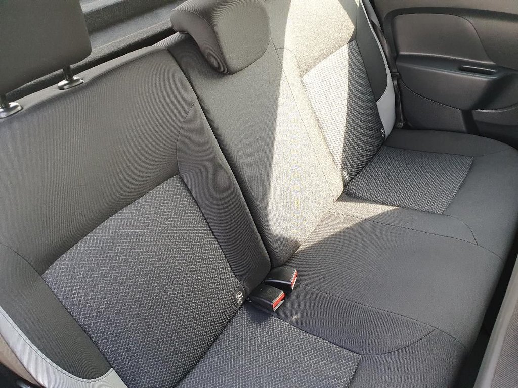 Used Dacia Sandero 2015 for sale - 76322032: Photo 9