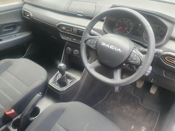 Used Dacia Sandero Stepway 2023 for sale - 78631691: Photo