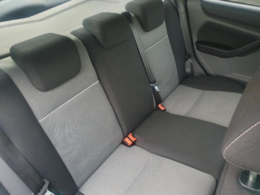 Used Ford Focus 2011 for sale - 76909801: Photo 11