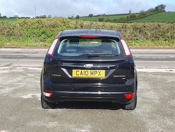 Used Ford Focus 2010 for sale - 78850715: Photo