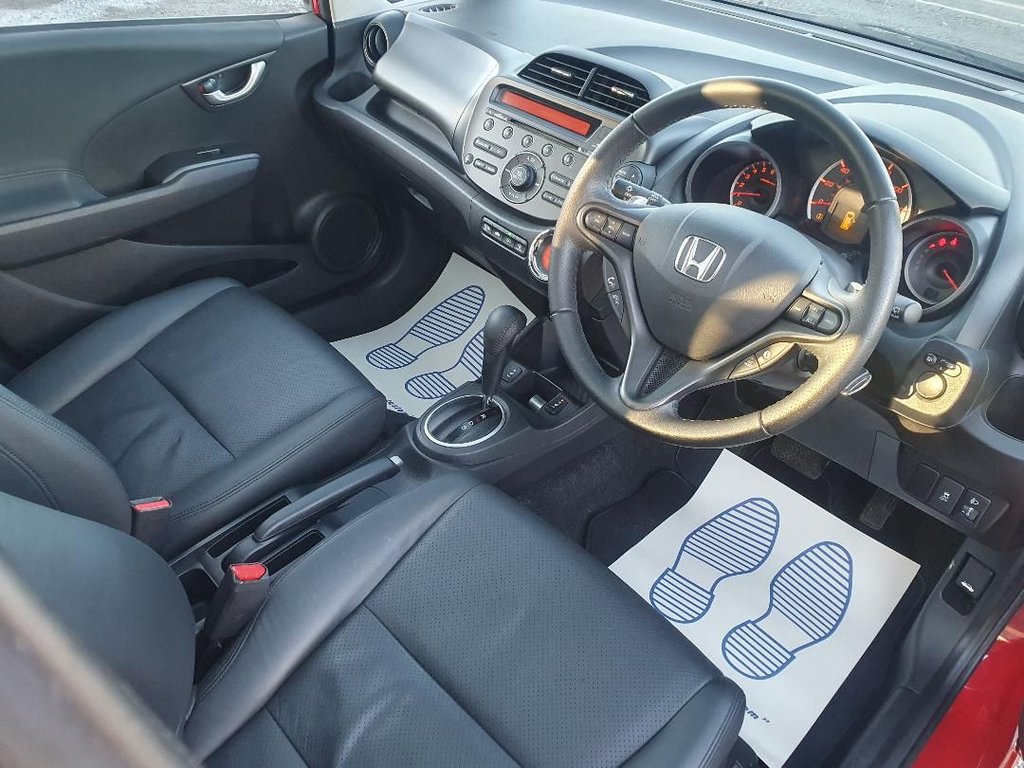 Used Honda Jazz 2013 for sale - 77122328: Photo 10