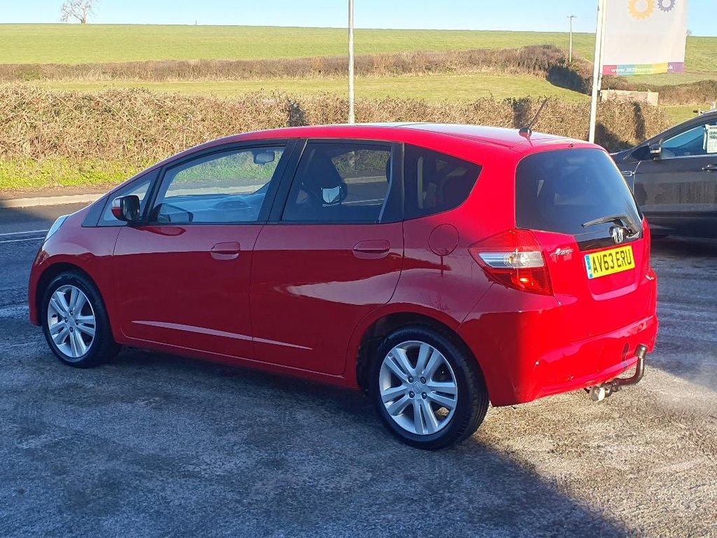 Used Honda Jazz 2013 for sale - 77122328: Photo 5