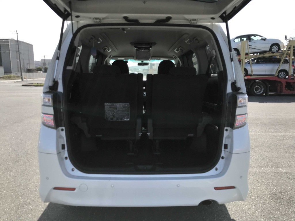 Used Toyota Vellfire 2010 for sale - 76344257: Photo 14