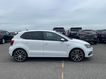 Used Volkswagen Polo 2015 for sale - 75797050: Photo