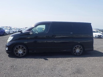 Used Nissan Elgrand 2009 for sale - 75570031: Photo
