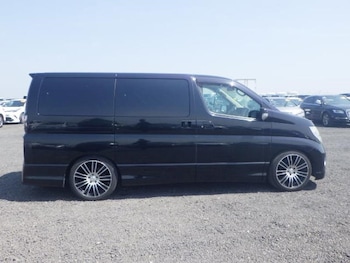 Used Nissan Elgrand 2009 for sale - 75570031: Photo