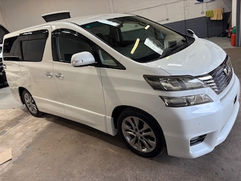 Used Toyota Vellfire 2010 for sale - 75570805: Photo