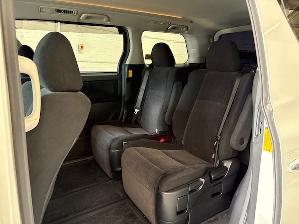 Used Toyota Vellfire 2012 for sale - 75571831: Photo 10