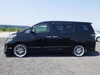 Used Toyota Vellfire 2013 for sale - 74472169: Photo