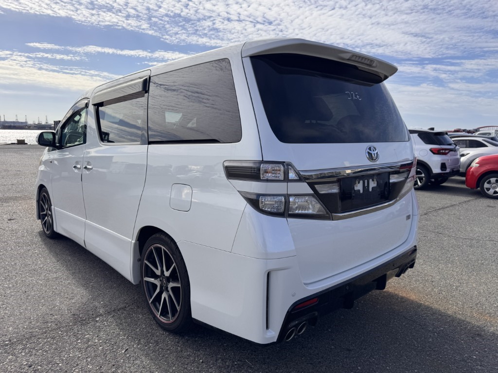 Used Toyota Vellfire 2013 for sale - 76557111: Photo 6