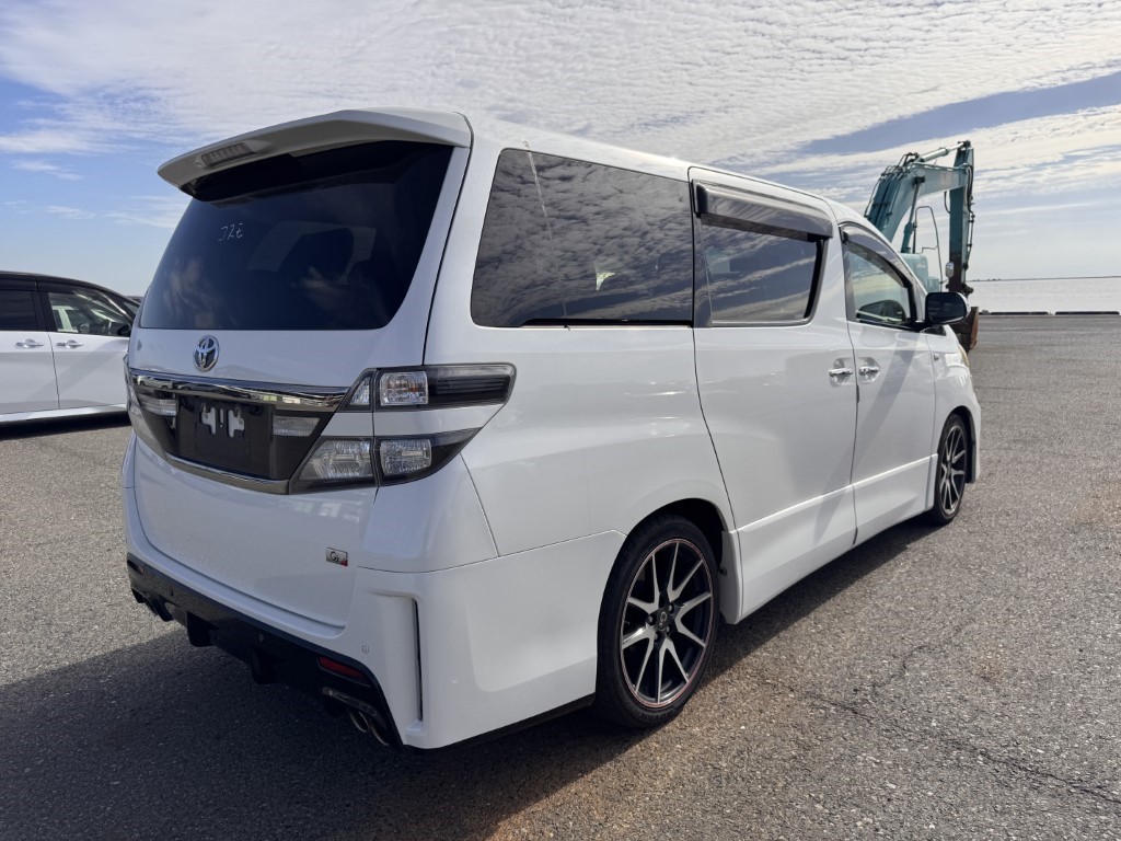 Used Toyota Vellfire 2013 for sale - 76557111: Photo 7