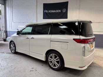Used Nissan Elgrand 2011 for sale - 73441686: Photo