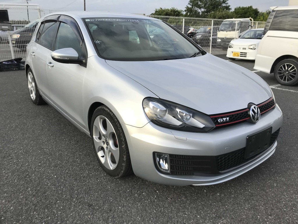 Used Volkswagen Golf 2013 for sale - 76290112: Photo 2