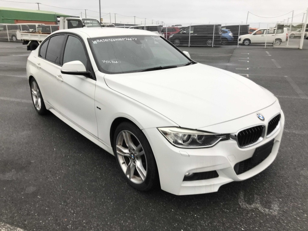 Used BMW 3 Series 2013 for sale - 76322130: Photo 2