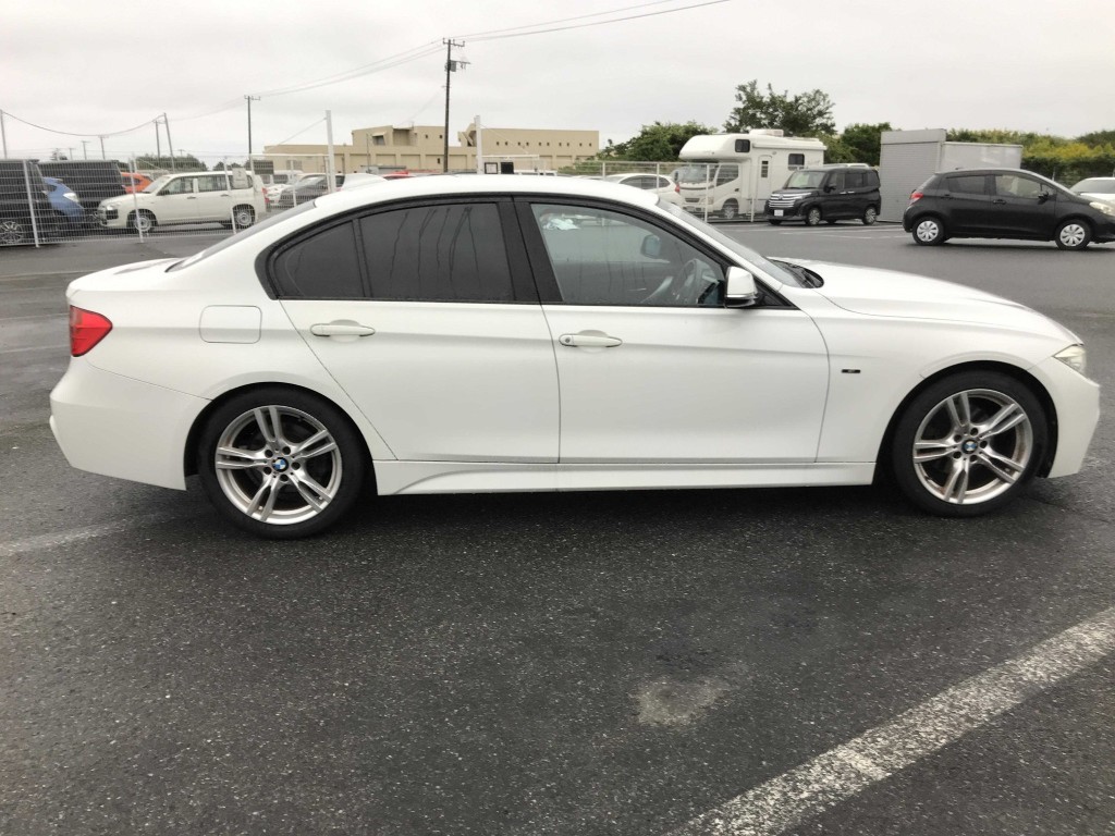 Used BMW 3 Series 2013 for sale - 76322130: Photo 4