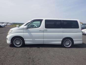 Used Nissan Elgrand 2010 for sale - 74264256: Photo