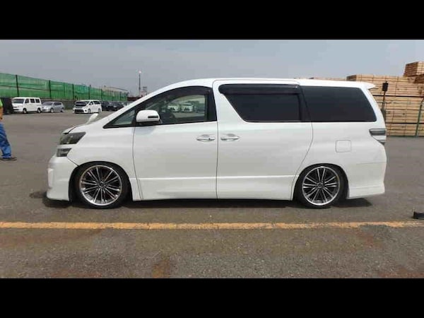 Used Toyota Vellfire 2013 for sale - 75570145: Photo 5