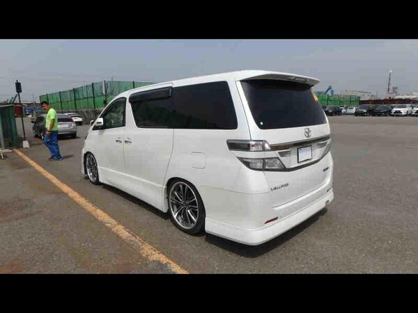 Used Toyota Vellfire 2013 for sale - 75570145: Photo 7