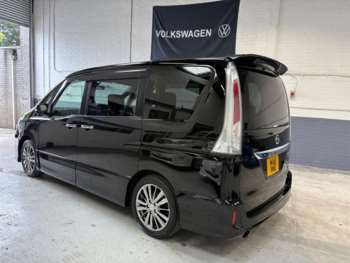Used Nissan Serena 2012 for sale - 73385465: Photo