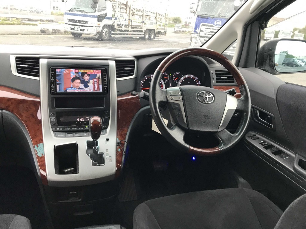 Used Toyota Vellfire 2009 for sale - 76344222: Photo 10