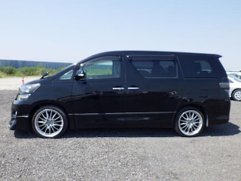 Used Toyota Vellfire 2013 for sale - 75571925: Photo