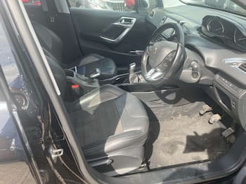 Used Peugeot 2008 2016 for sale - 79843359: Photo