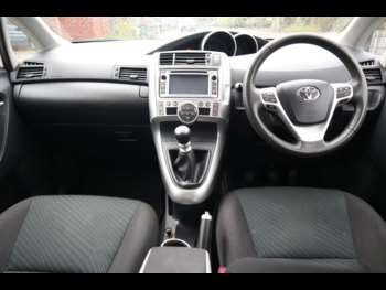 Used Toyota Verso 2012 for sale - 74784236: Photo